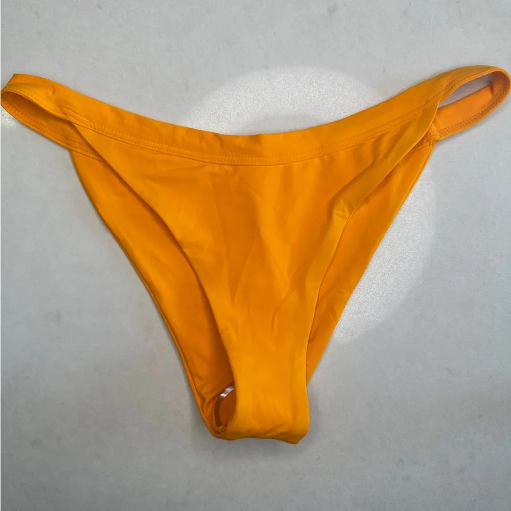 L*Space Mango Avery Top Camdyn Bottom Bikini Bright Orange Summer Swimwear NWT M